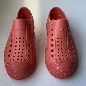 Native kids shoes size C 13 Coral /Orange Speckle toe and sole new without tags
